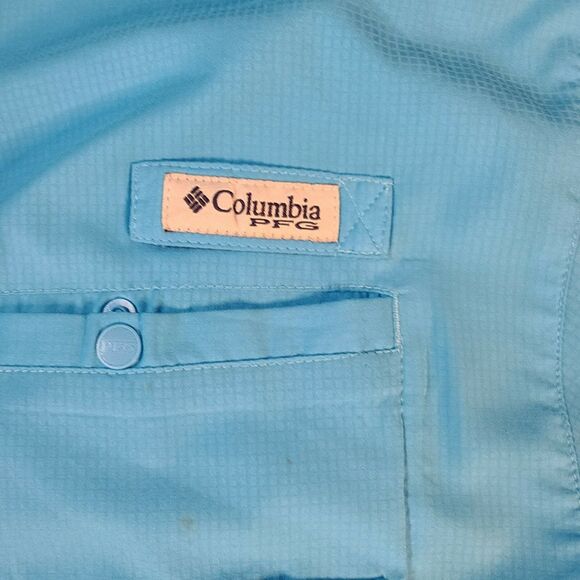 Columbia Sportswear Company Mens Button Up Shirt Blue Size L Polyester Pockets - Picture 8 of 12
